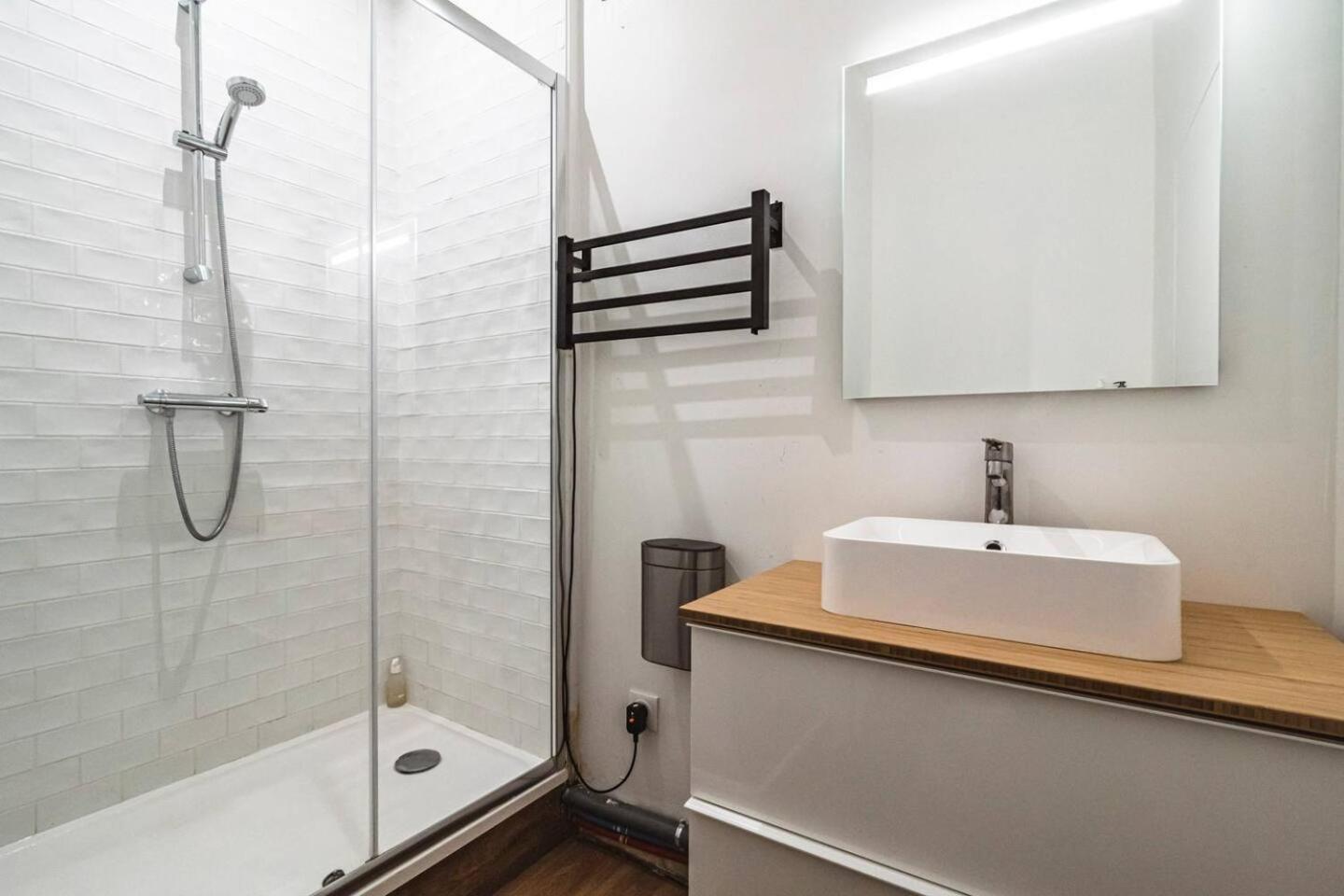 Pink, Appartement En Plein Coeur De Reims Eksteriør bilde