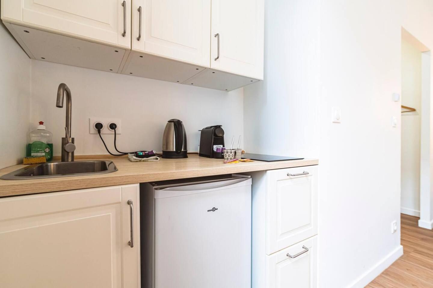 Pink, Appartement En Plein Coeur De Reims Eksteriør bilde