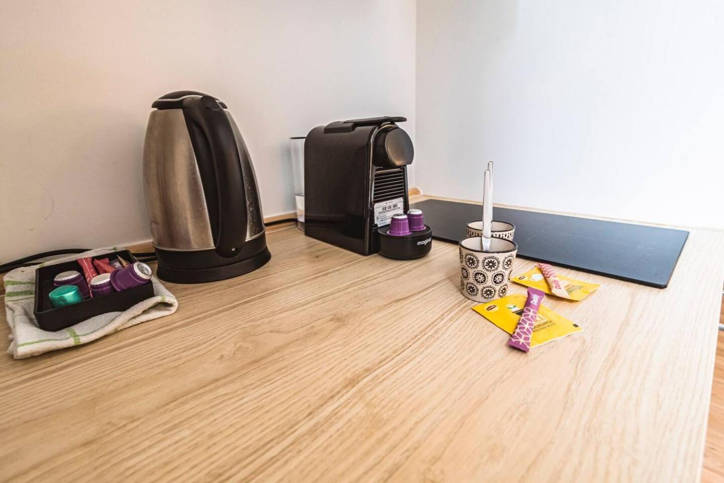 Pink, Appartement En Plein Coeur De Reims Eksteriør bilde